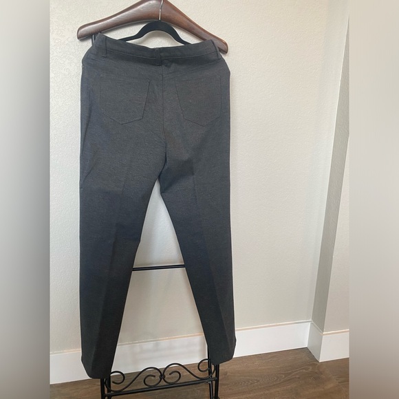 Super comfy Gloria Vanderbilt jeggings - Picture 2 of 3